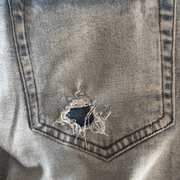 Abercrombie Ankle Straight Ultra High Rise Jeans - Picture 6 of 7